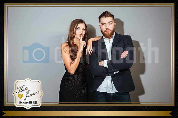 Wedding Black and Gold Single Pose Horizontal
